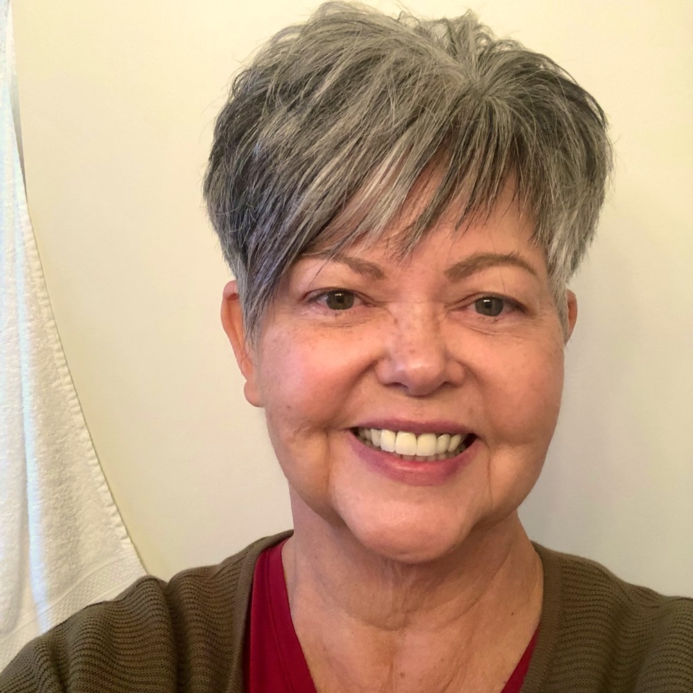 Meet your Posher, Carol